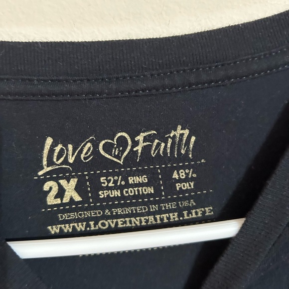 Love & Faith Blessed leopard on black short sleeve tee shirt size 2x - Picture 2 of 3